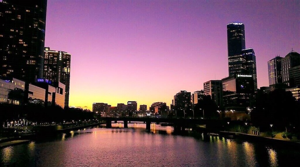 Sunset over the Yarra, Melbourne