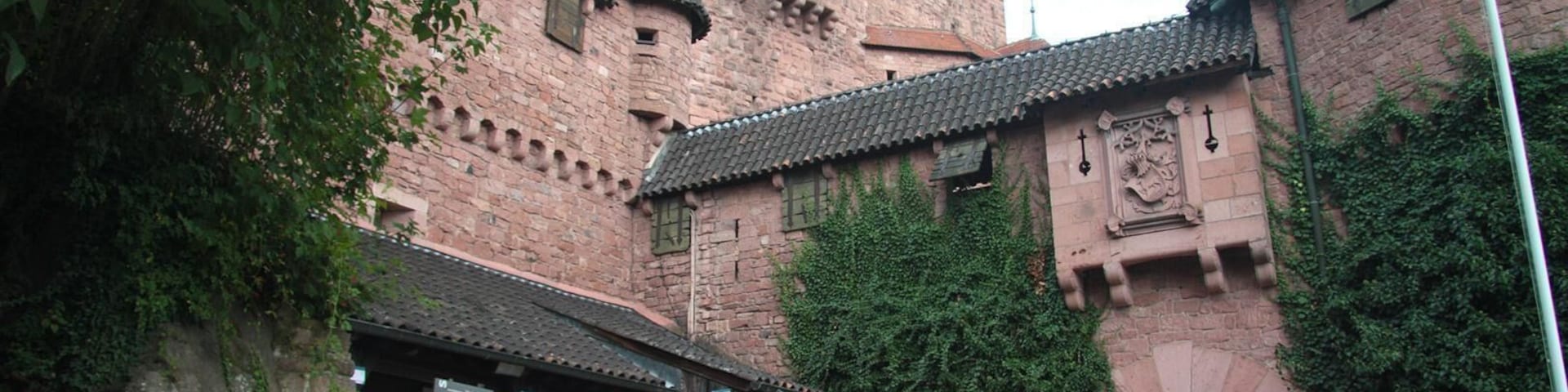 Château du Haut-Koenigsbourg
Wonderful restorative Kings Castle with great view. Photo shows entrance to the Castle. With the many exhibits inside approximately the tour takes 4 - 6 ours of your time !
http://www.haut-koenigsbourg.fr/en/