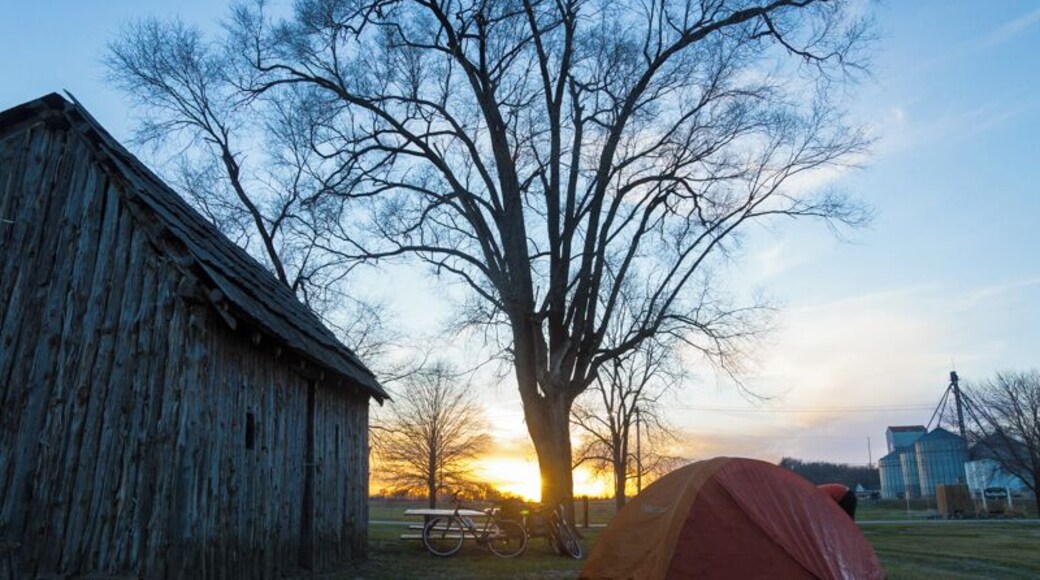 Camping in Marthasville, MO
#goldenhour
view the trip here http://adventeurs.com/the-katy-trail/
