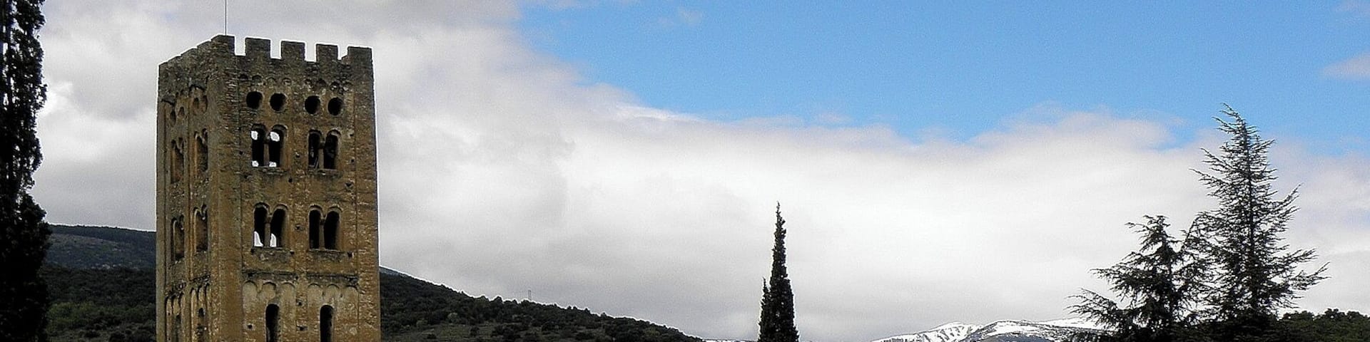 Abbaye Saint-Michel de Cuxa, commune de Codalet (66).