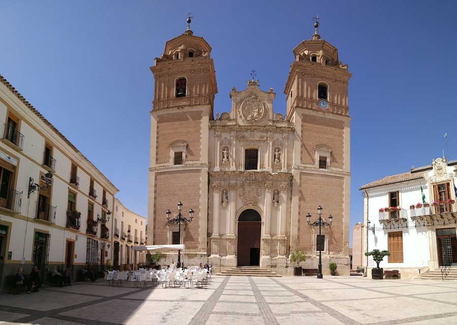 I love sitting in la Plaza drinking Cafe con leche on such a beautiful day #instone
