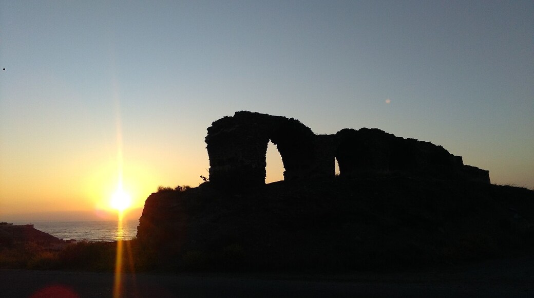 On the way to Villaricos from Pulpi are these old ruins (perhaps an old mine). Love sunrise
