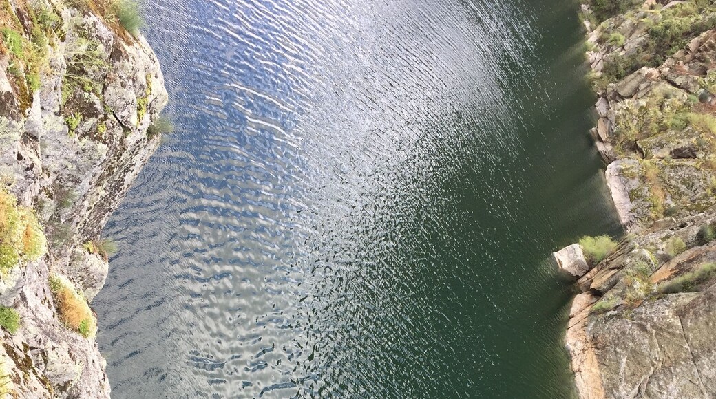 Cola del embalse de El Atazar, en el río Lozoya. Comunidad de Madrid, España