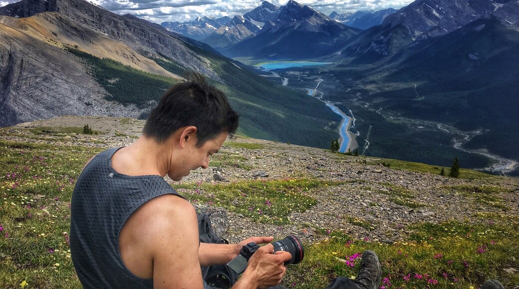 Picnic time
#alberta #canmore #YYC#exploretheoutdoors#nature#thegreatoutdoors#canadianrockies#rockymountains#myalberta#kananaskis#mountainlove#hiking#travel#travelalberta