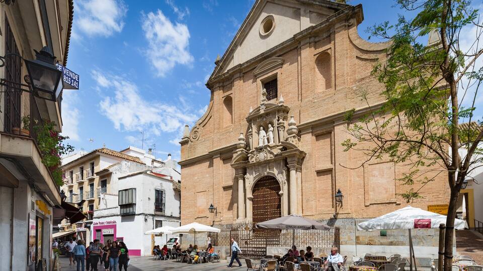 Cordoba Old City showing heritage architecture and a church or cathedral