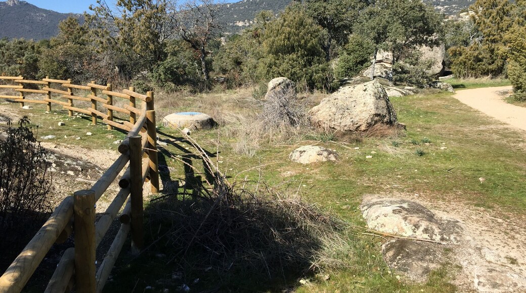 Yacimiento arqueológico de la Cabilda (s. VII-XIII). Hoyo de Manzanares, Madrid (España)