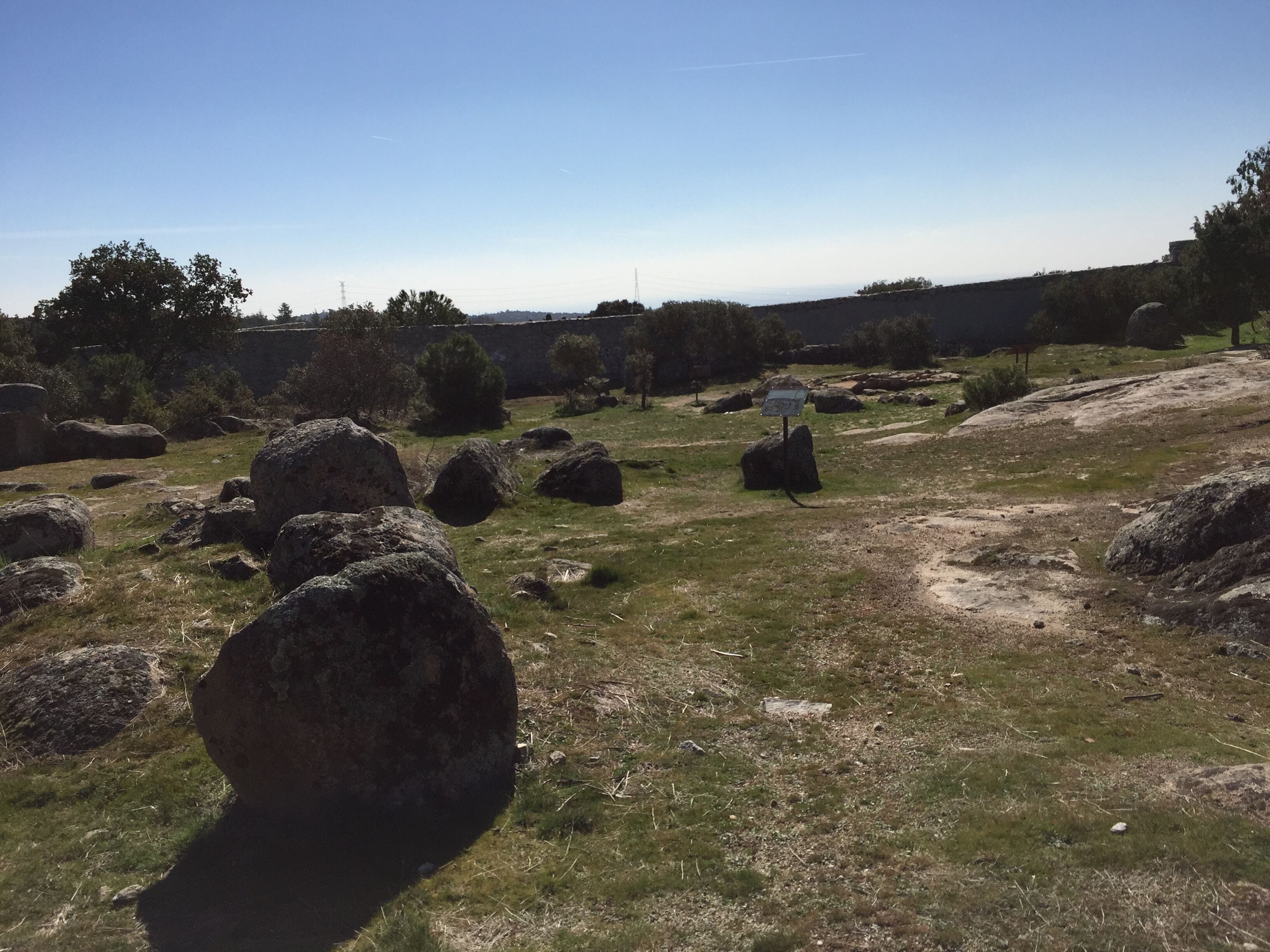 Yacimiento arqueológico de la Cabilda (s. VII-XIII). Hoyo de Manzanares, Madrid (España)