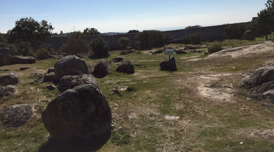 Yacimiento arqueológico de la Cabilda (s. VII-XIII). Hoyo de Manzanares, Madrid (España)