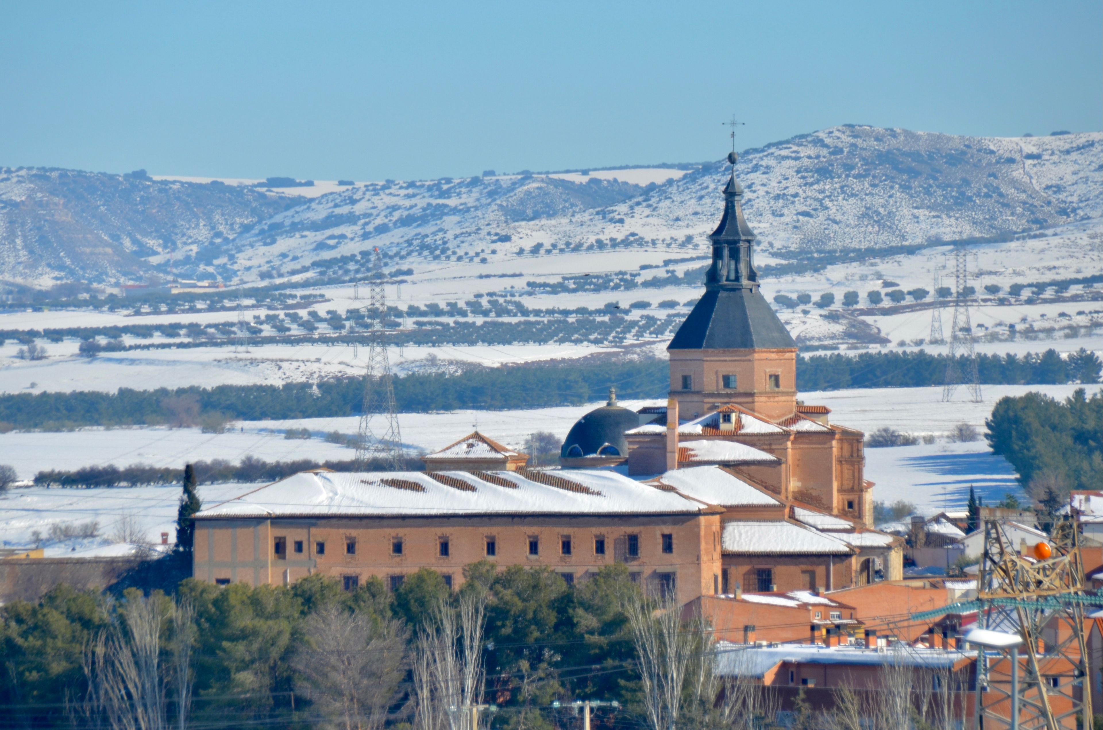 Convento de las Dominicas Descalzas nevado. Loeches, Madrid, España, Europa.