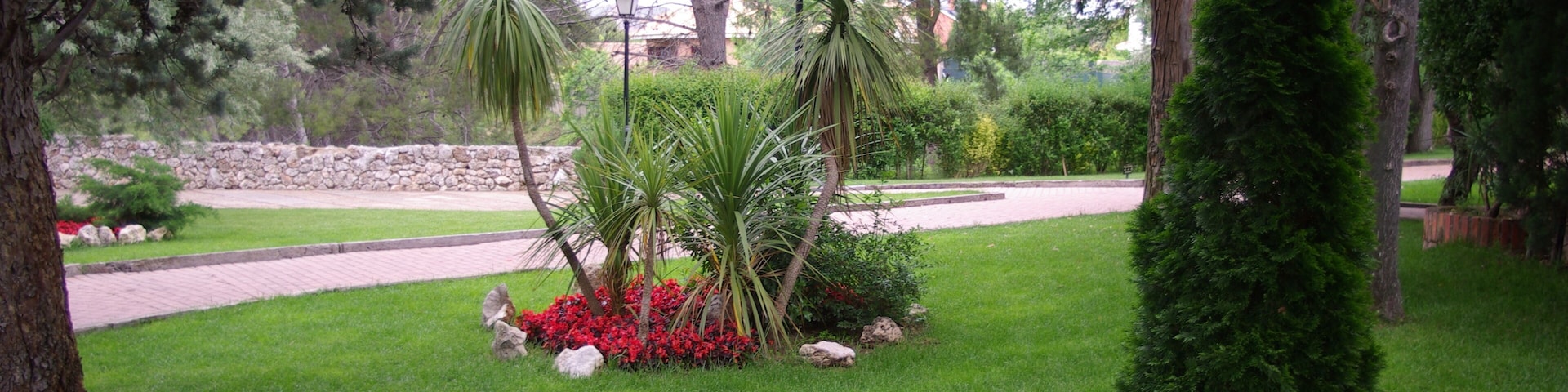 ® ALCALA DE HENARES JARDIN SOBRE EL RIO HENARES