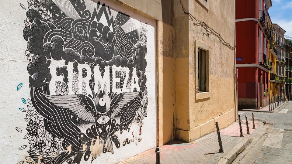 Malasana featuring outdoor art