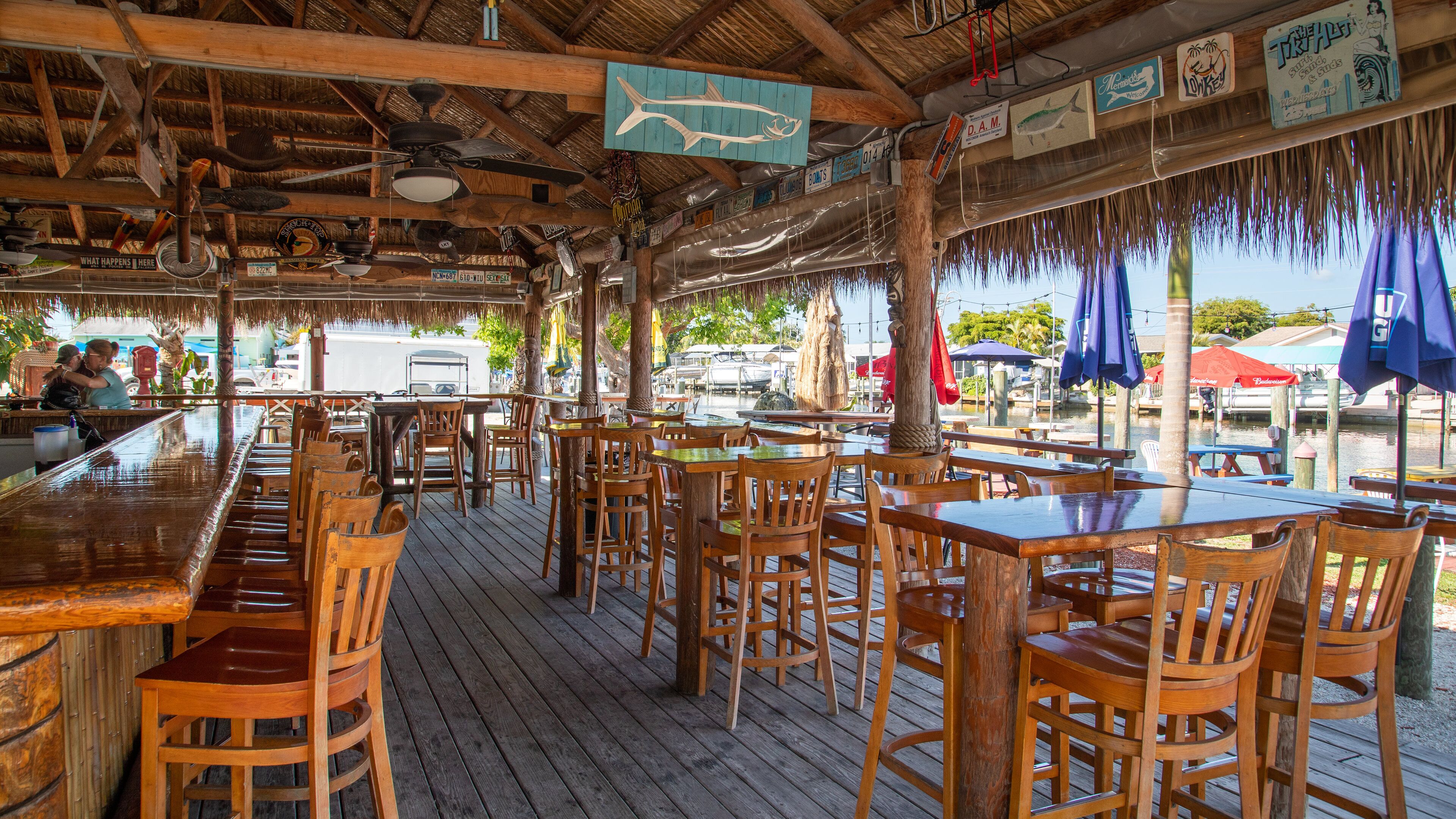 Saint James City which includes a beach bar