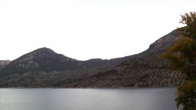 Vista de la superficie del embalse del Quiebrajano.