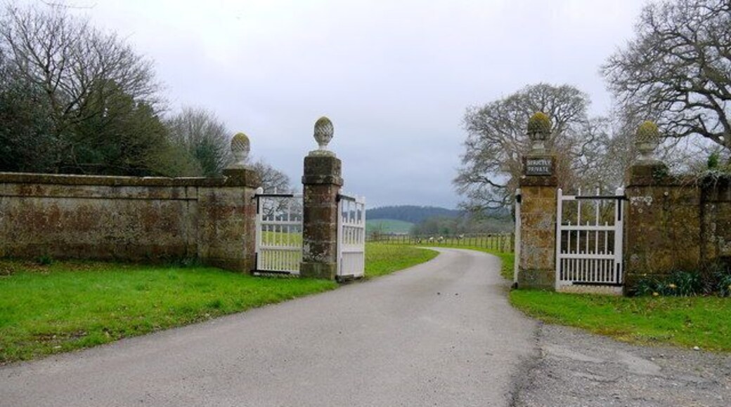 Entrance to Hinton House