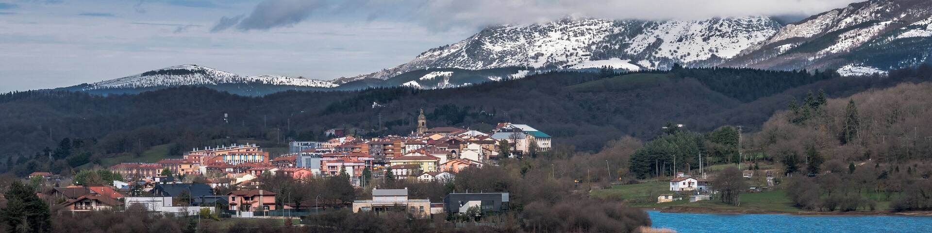 Legutiano and the Urrunaga Reservoir. Álava, Basque Country, Spain
