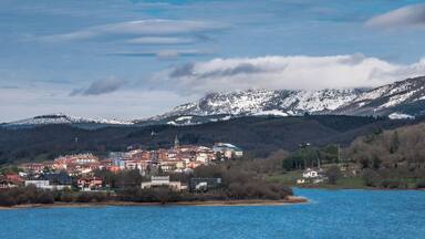 Legutiano and the Urrunaga Reservoir. Álava, Basque Country, Spain