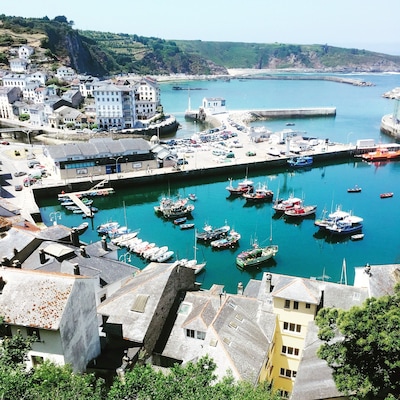 View of Luarca as I approach on foot