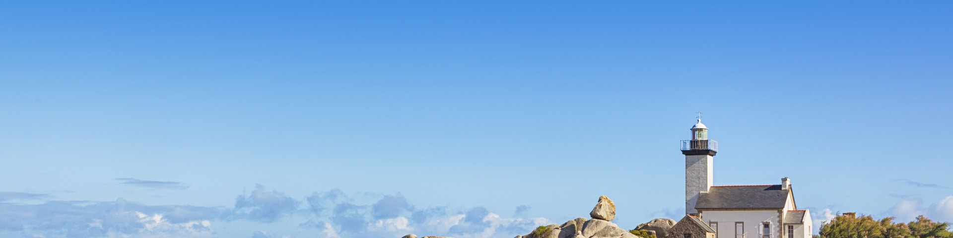 Phare de Pontusval, lighthouse near Brignogan-Plage, Finistere, Brittany, France