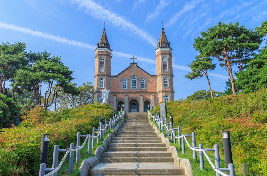 충남 당진시 합덕성당의 여름