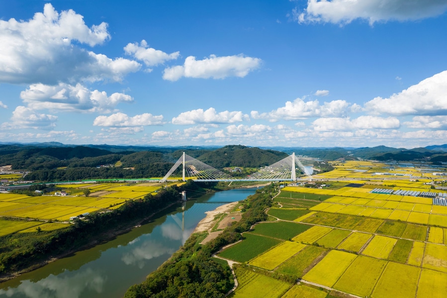 Aerial view of Yeonggwang Bridge in Yeonggwang, Jeollanam-do, South Korea