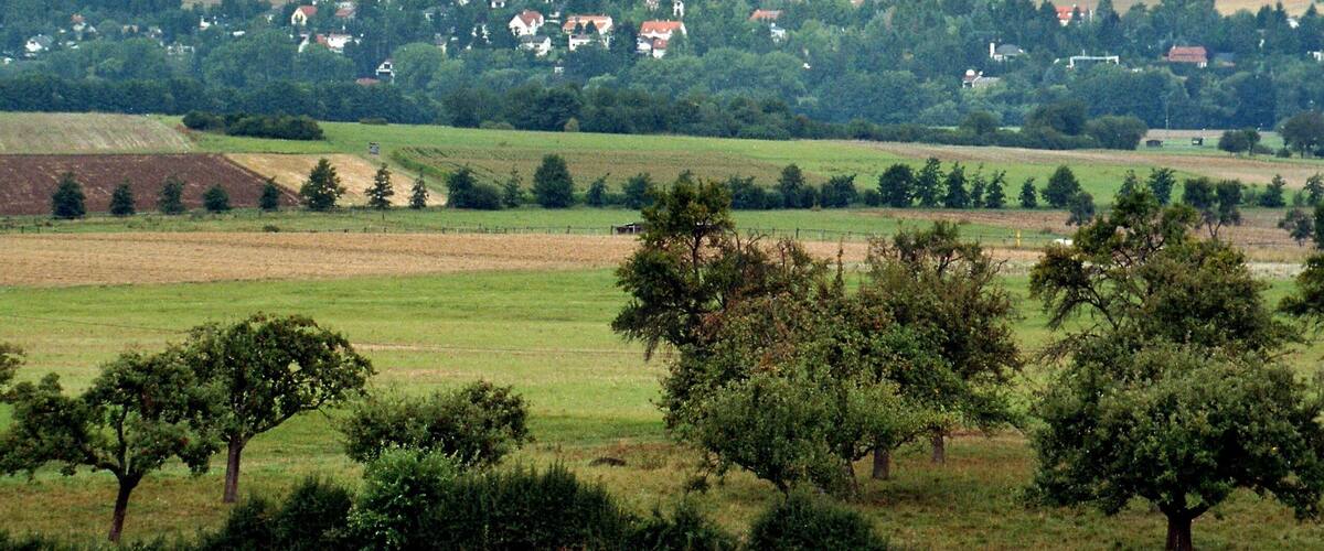 Ober-Mörlen, view from the service area "Wetterau" to the village