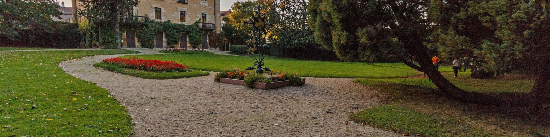 Tola de Gaitan jauregia