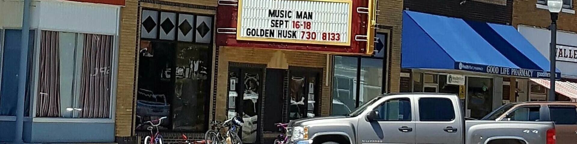It was our 2016 Bucket List trip to the west coast and the southwestern United States. I've decided to post (for the first time) some photo's from that trip. This was a wonderful little town where we found a great little restaurant across from the Ord Theater with it's classic architecture and sign. I would have loved to see the inside, but we were on a schedule.