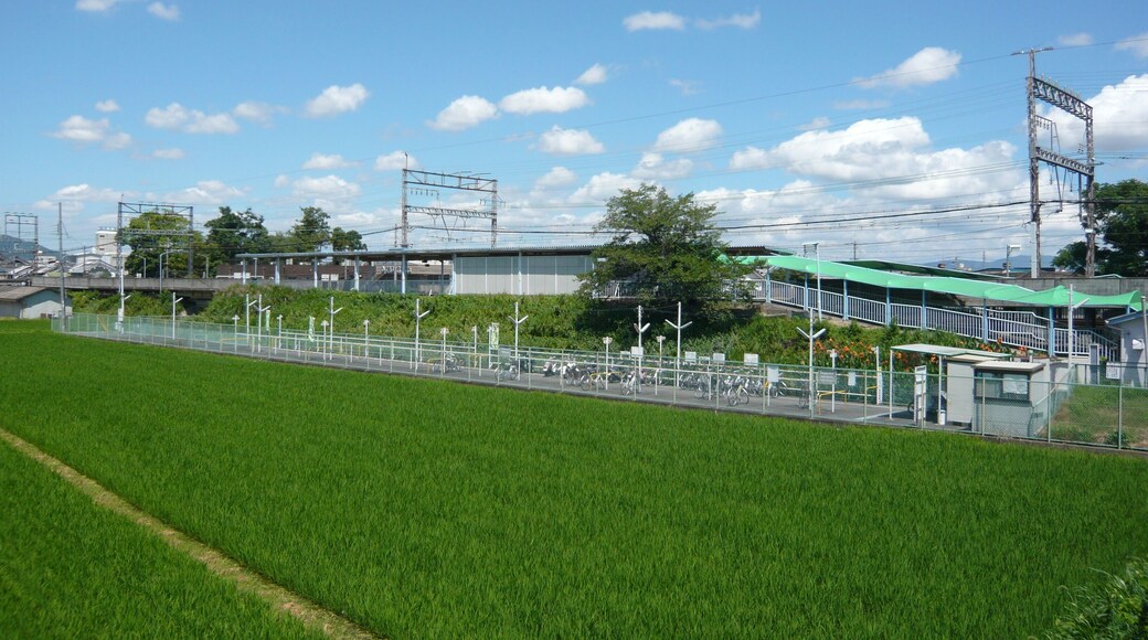 近鉄大阪線 松塚駅 Matsuzuka station, Kintetsu Ōsaka line 2011.7.17