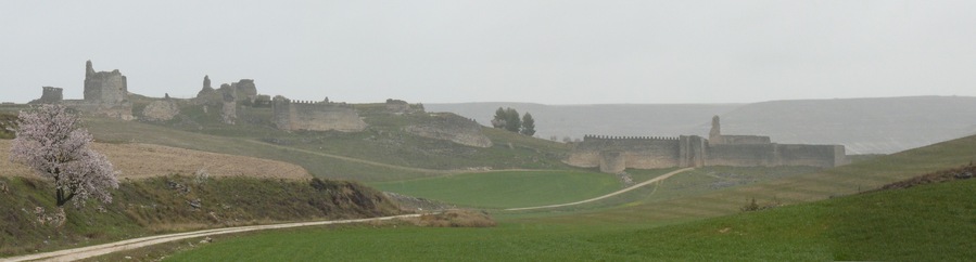 Medieval walls of Fuentidueña (Segovia, Spain)