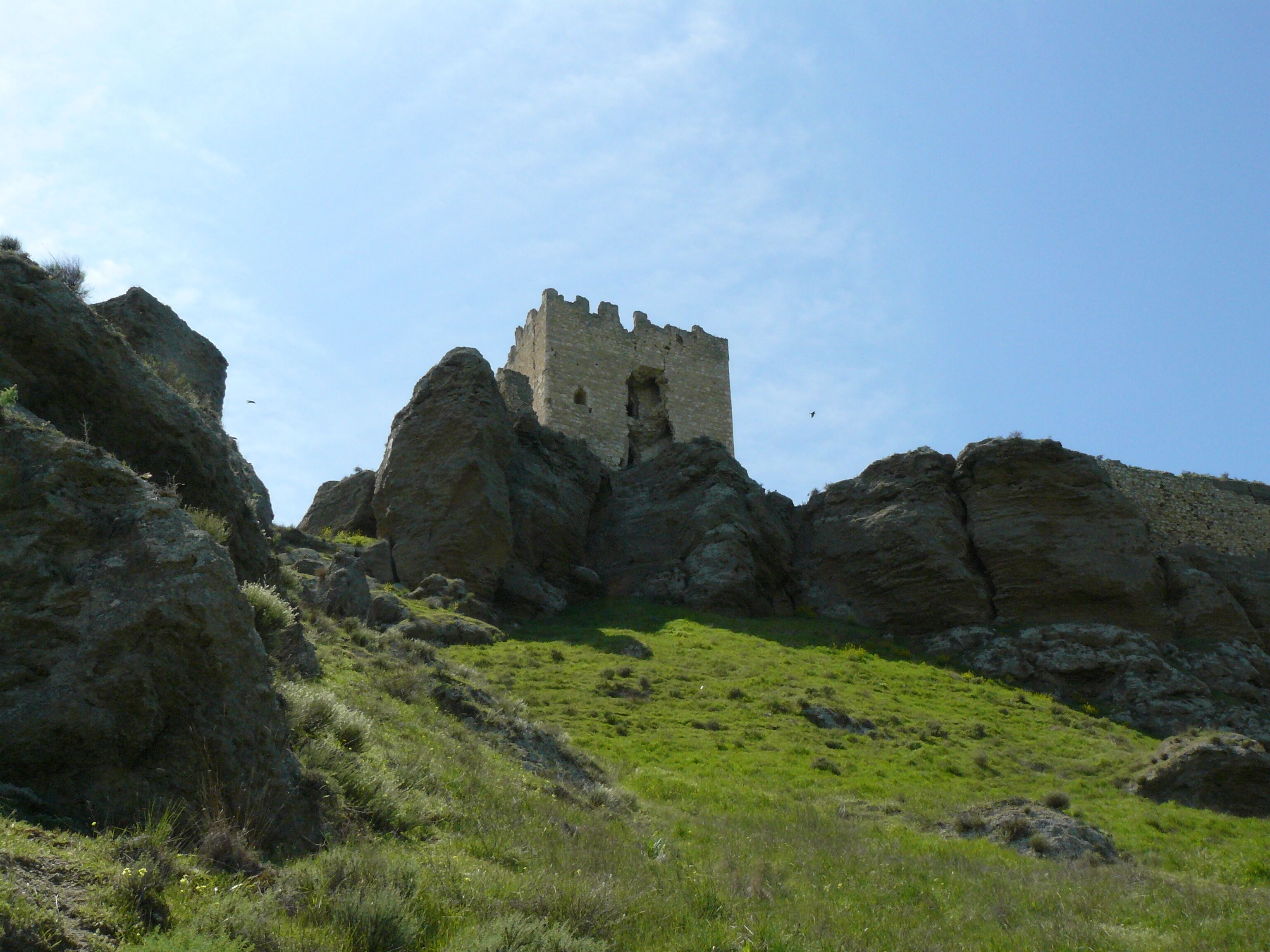 Vista del Castillo de Oreja desde el norte.