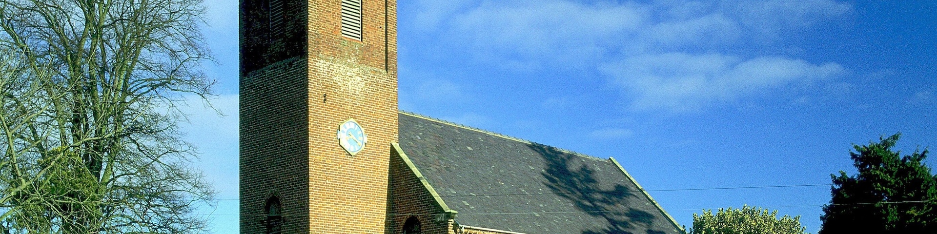 Church Of St Simon And St Jude Wikidata has entry Q26594569 with data related to this item.