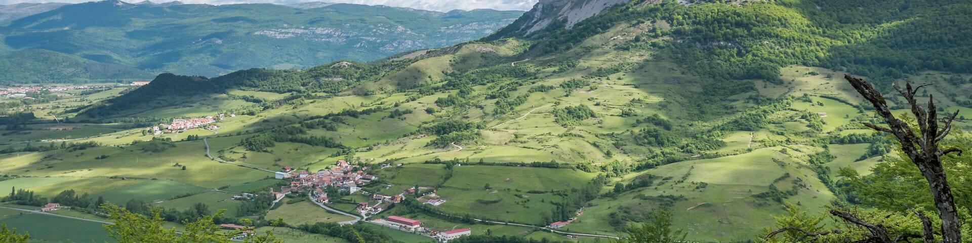 Beriain mountain range, la Barranca and the Dorrao village. Navarre, Spain