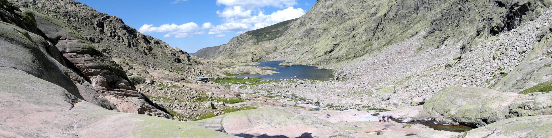 Panoramica: La Laguna Grande de Gredos