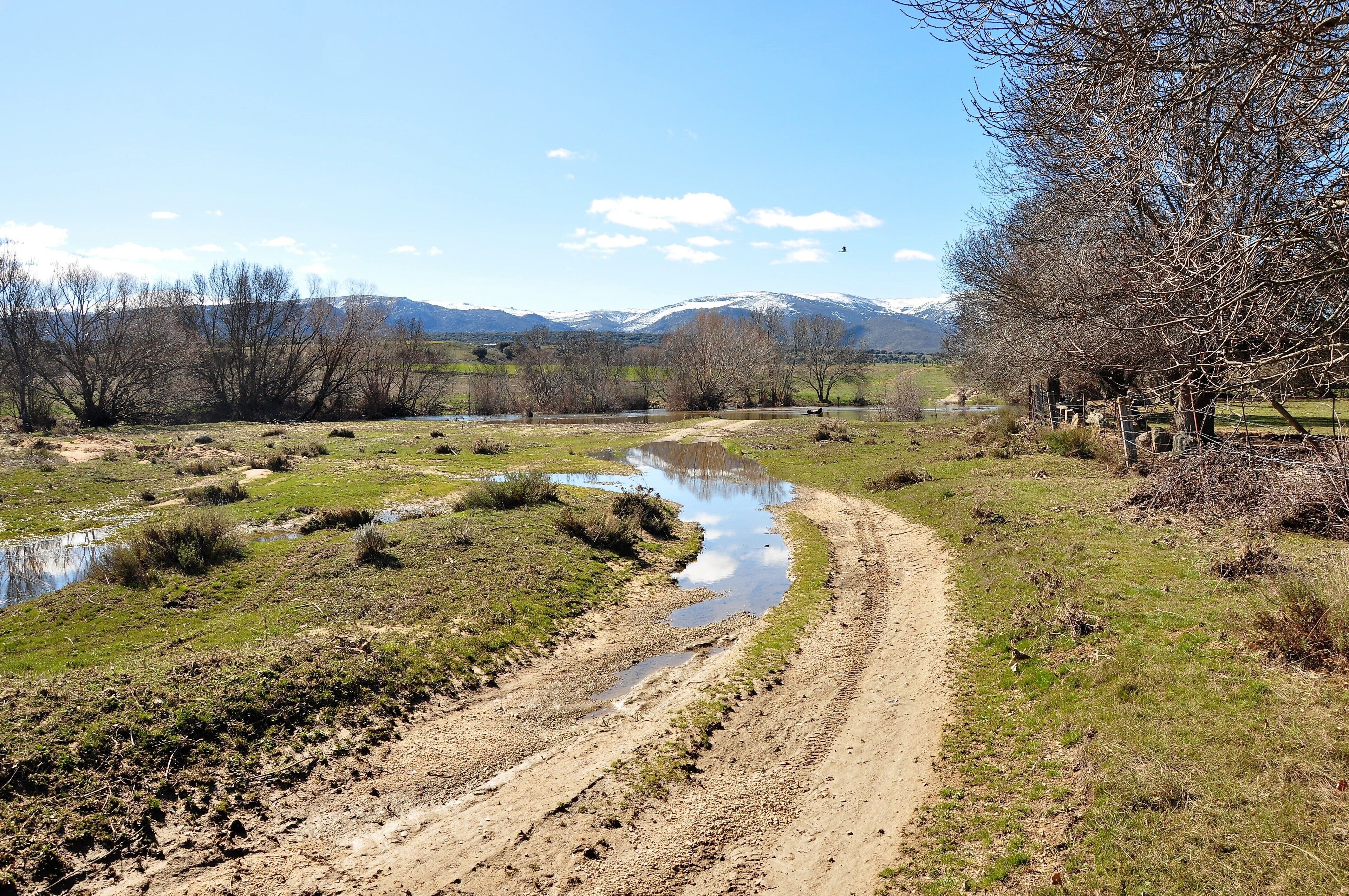 Ford of the Cañada real leonesa occidental on the river Adaja, La Torre, Ávila, Spain