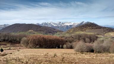 The Malloak of Aralar behind Elosta and Malkarraundi