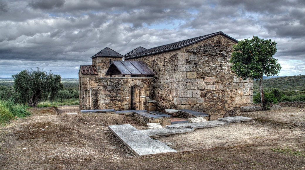 Santa Lucía del Trampal. Vista desde el Oeste
