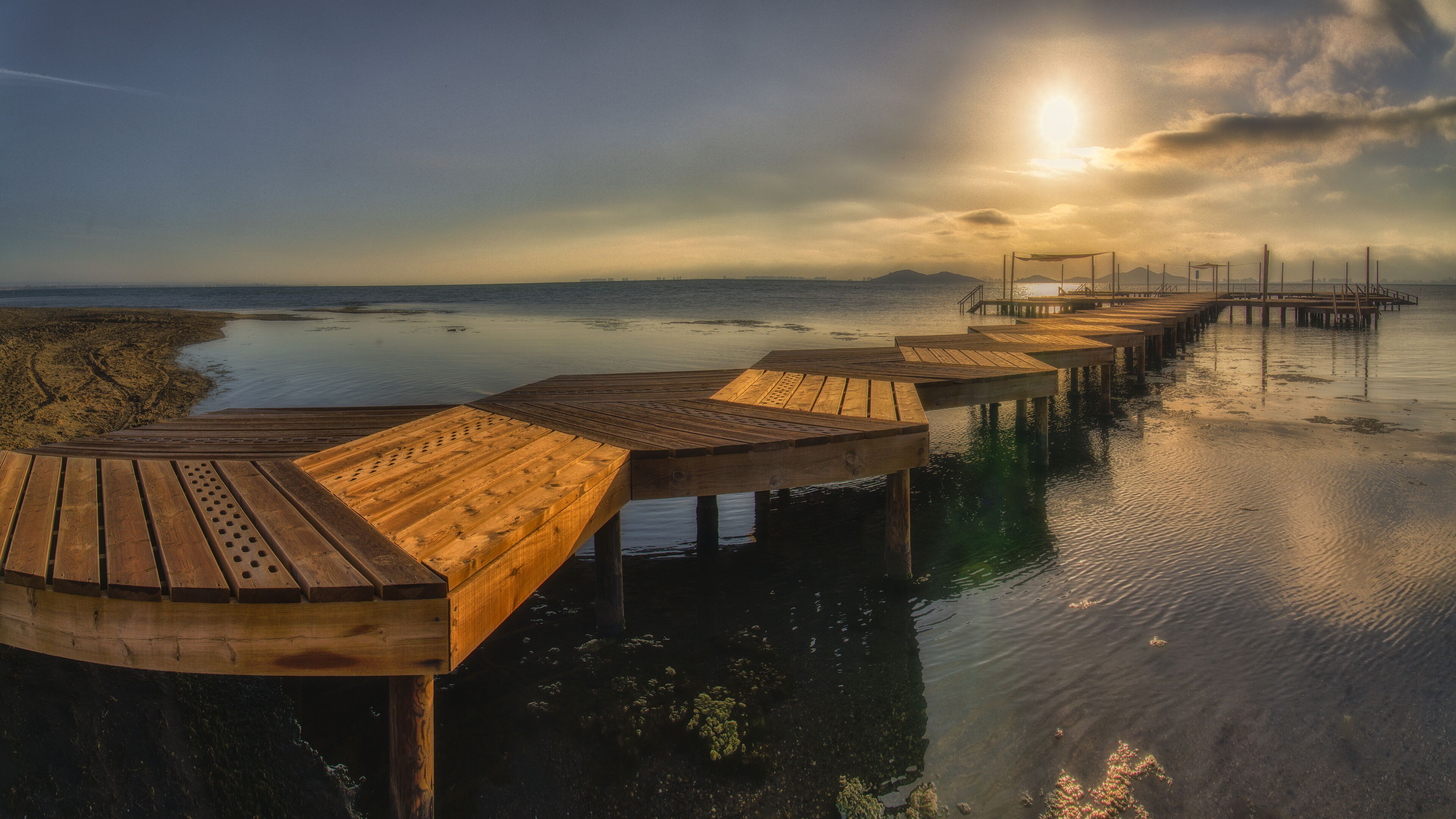 洛斯烏魯蒂雅斯