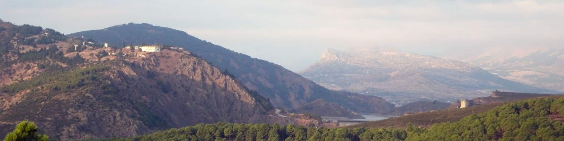 Vistas hacia el oeste: Pontón y Pico de la Miel
