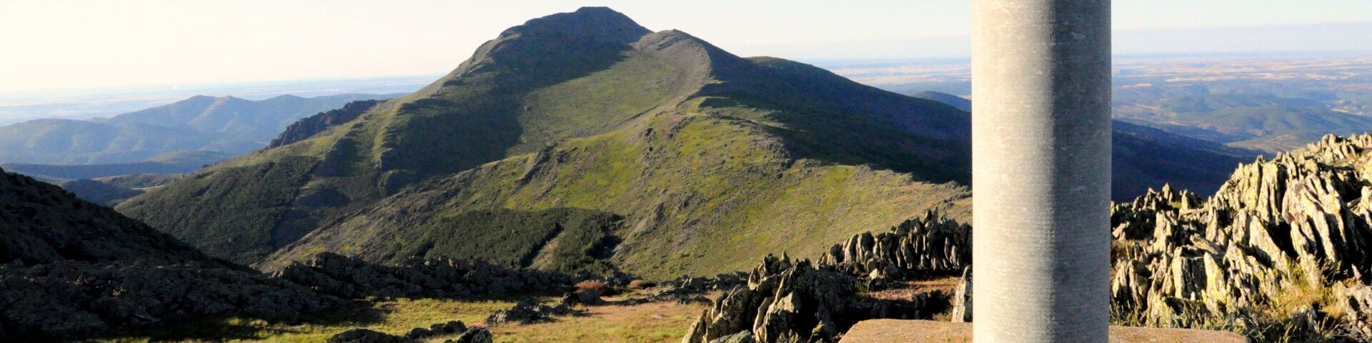 Campachuelo con el Ocejón al fondo
