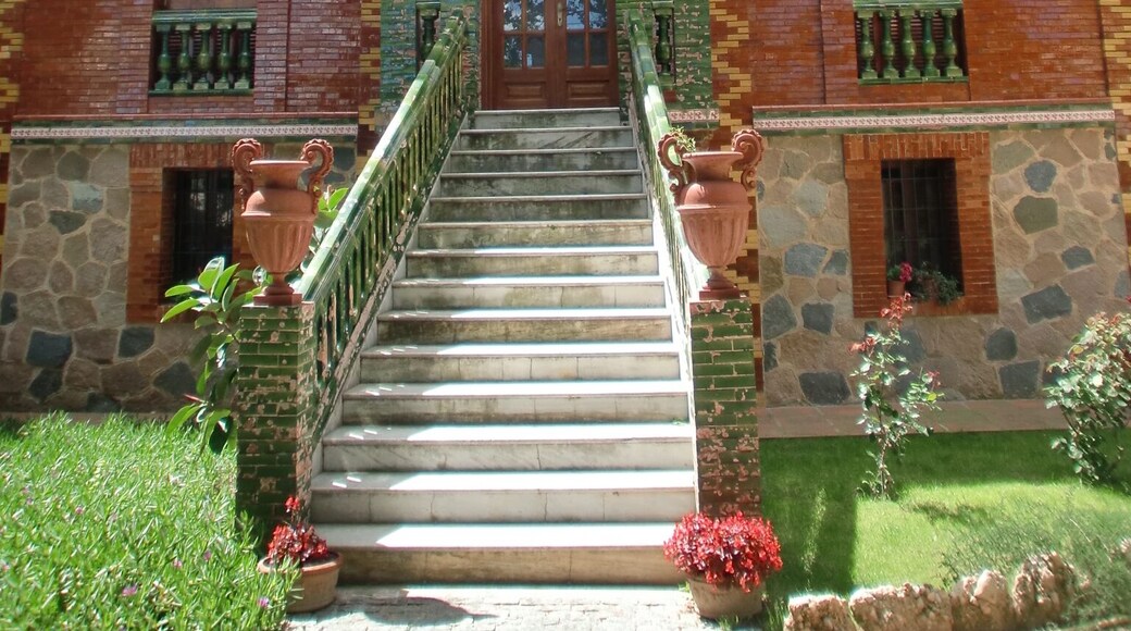 Vil·la del Pilar, Avinguda de Reus, Vilanova d'Escornalbou