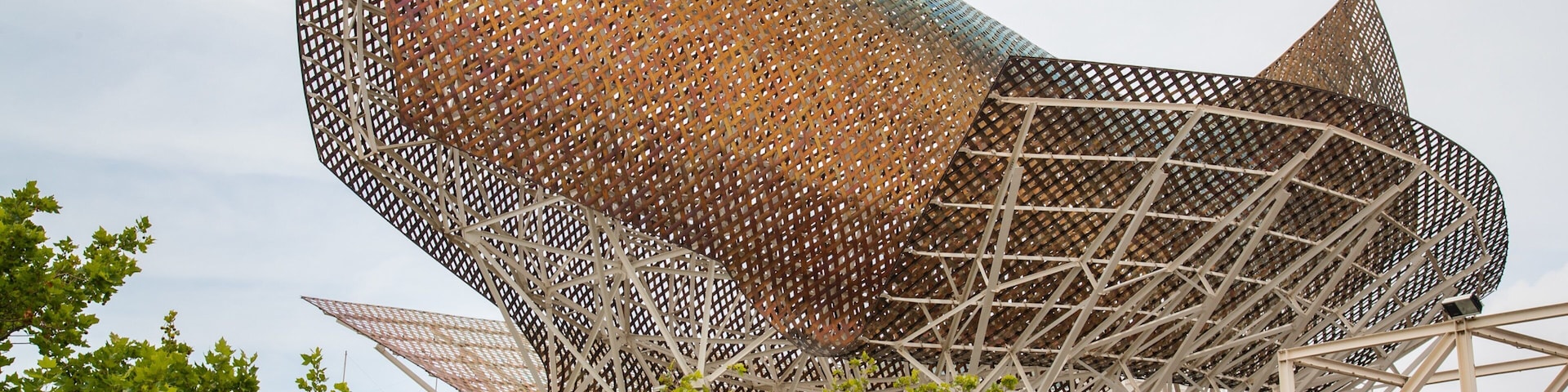 Diagonal Mar i el Front Maritim del Poblenou showing modern architecture and outdoor art