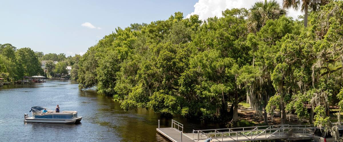 Dunnellon, Florida, USA. The Withlacoochee River with a boat boat at the launch and landing dock