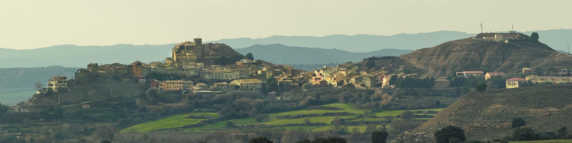 I never thought I could find such landscapes in Spain, but here they are.