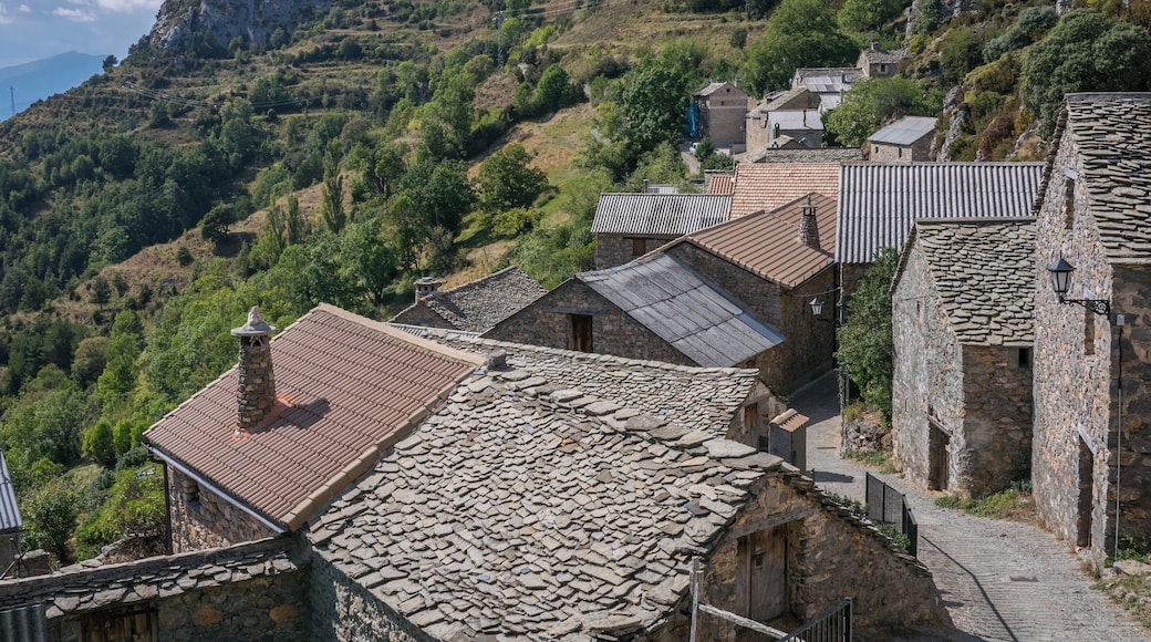 Village houses in Tella. Sobrarbe, Huesca, AragĂłn, Spain