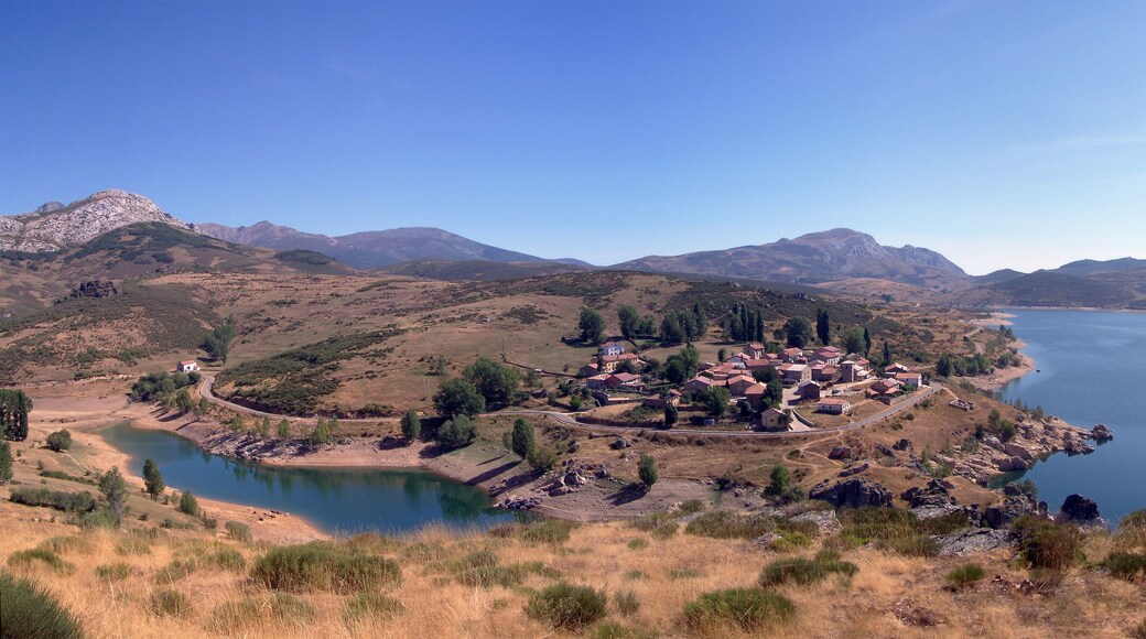 El embalse de Camporredondo desde el mirador de Alba de los Cardaños