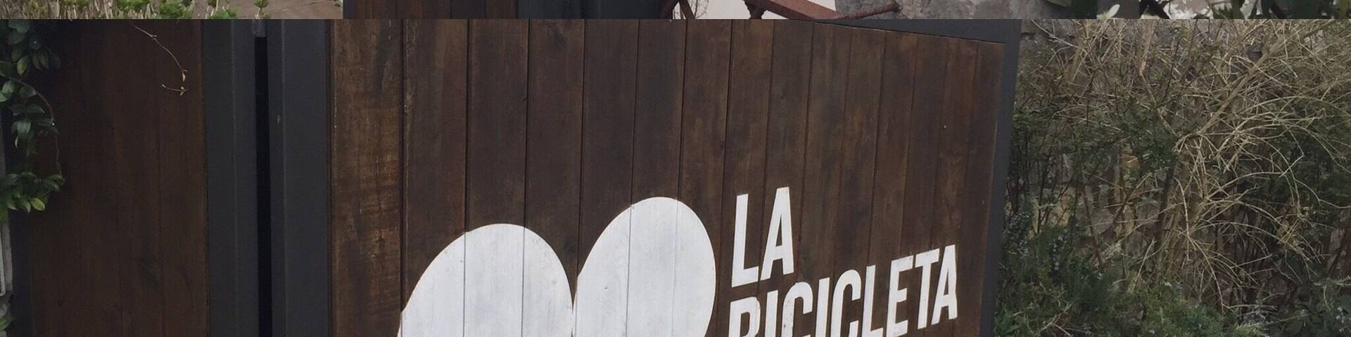 Very nice restaurant with neo cousine. Get ready to pay ( around 45€ per person) but worth it!!!!