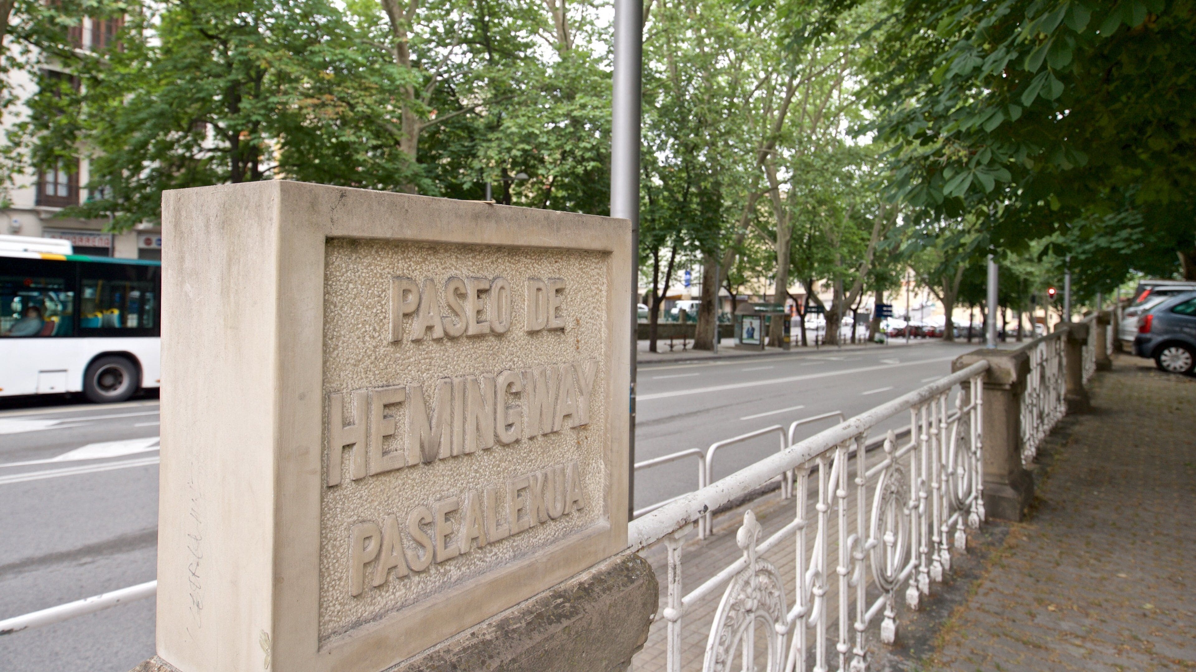 Old Town cho thấy biển hiệu