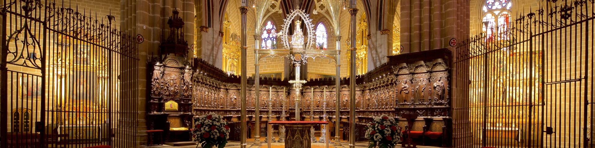 Old Town showing street scenes and a city as well as a small group of people