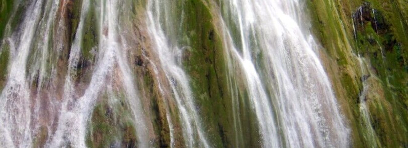 40m waterfall, fish-eye