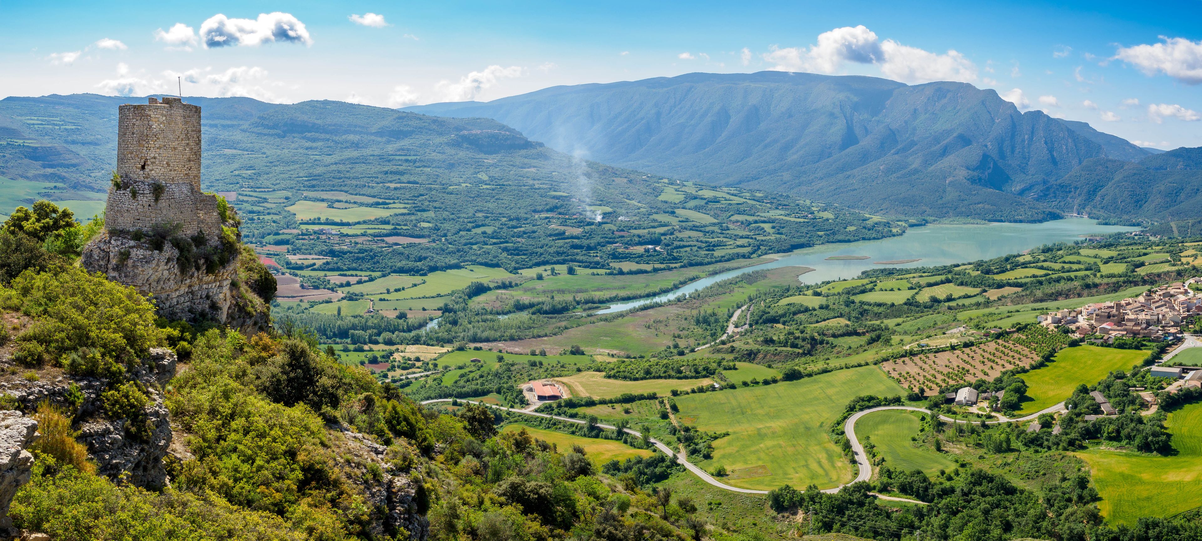 Guardia de Noguera village, castle and Terradets reservoir, Catalonia, Spain.